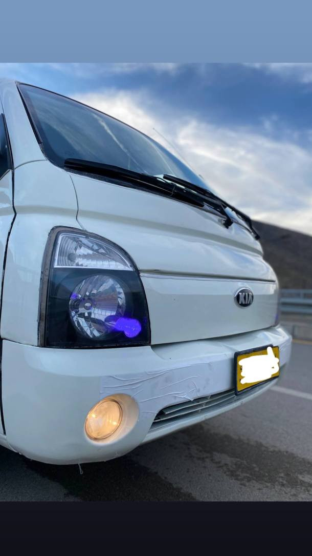 هۆندا دوو تەنی مۆدیل 2008 رەقەم ئەسلی بەشەرت مەکینە سپی 3000 ی سۆپەری پەموو نۆزل، کارەبای نییە، دوو پارچە سبوغی هەیە بێ لێدران بێ ناوگرتن، مکینەی نوێیە بەشەرتە گێر و ئەکسل و کارەبای بەشەرت، سەنەوی ئەسلی و شانسی مطابق و ئەولیات و پاکانە و مرور بەشەرتە .. سیارەکە دەحامی لۆ دەحامی بەشەرتە . نرخی 58 و مجال..   ***********
                                             *********** سوران, أربيل
