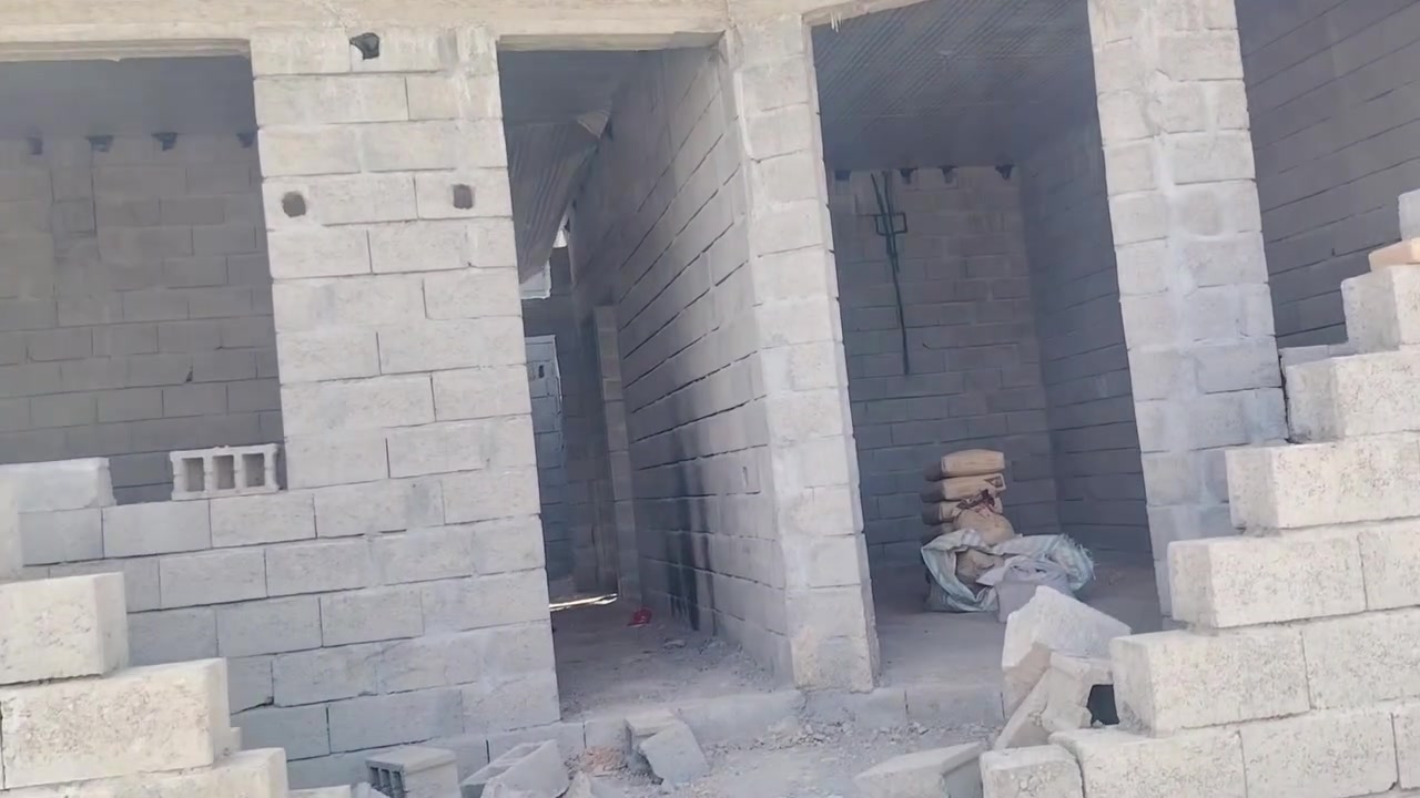 هيكل للبيع خانقين توله فروش خلف مسبح مرواري مساحه ١٢٠ م طابو زراعي ***********
