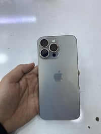 اسلام عليكم 15 برو ماكس الون التيتانيوم ذاكره 256 البطارية 88 بلادي ال...