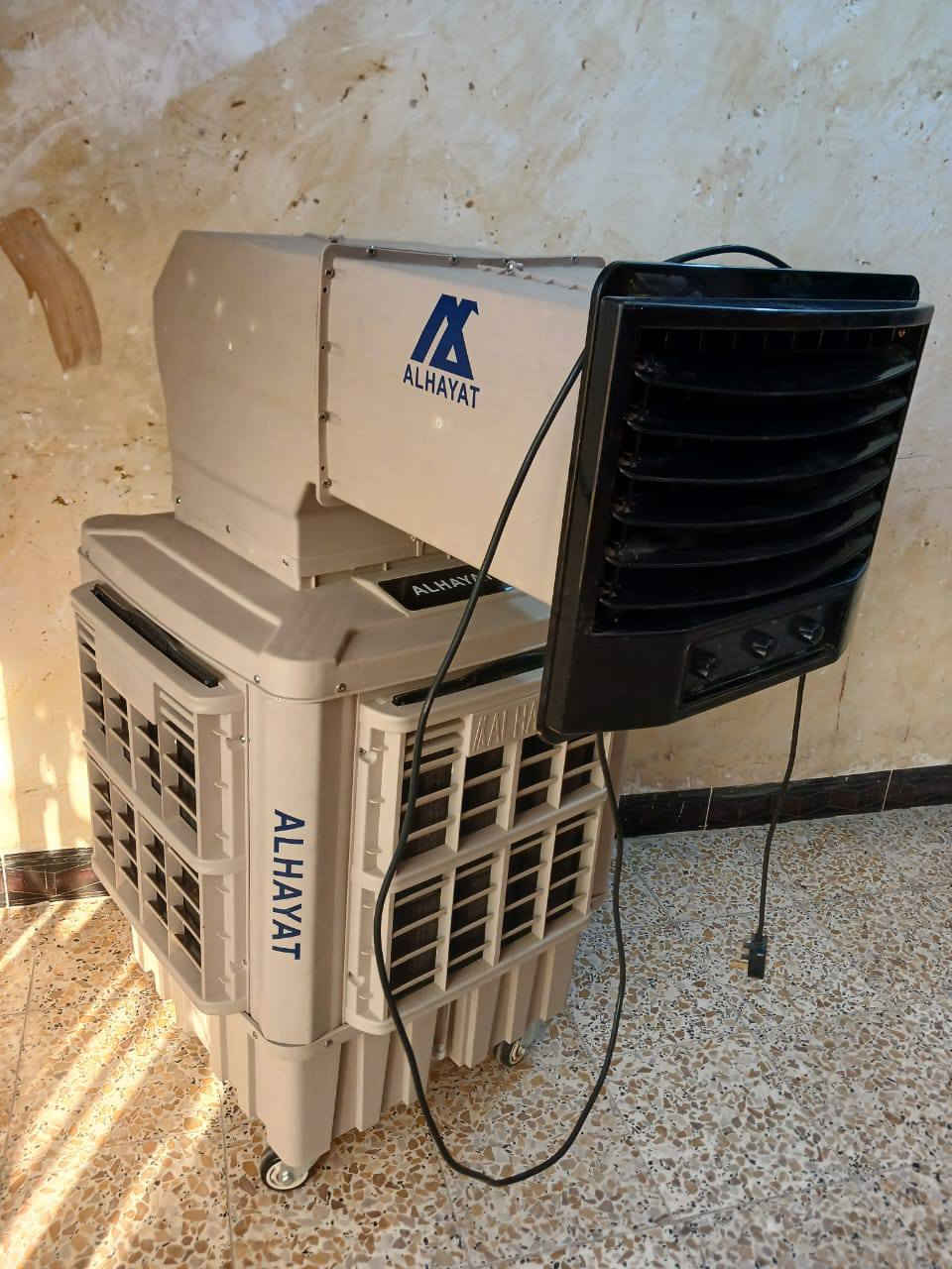 مبردة للبيع إصليةوجديدة مستخدمة قليل جدا.الاتصال***********
