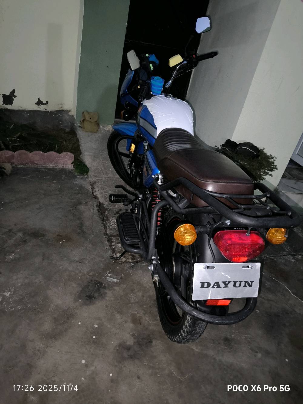 سلام عليكم دايون للبيع موديل 25 ماشي 5 اوراق سحب كاملات 5اوراق وية المكاتبة 6 مكاني ديالى شهربان موجود واتساب 