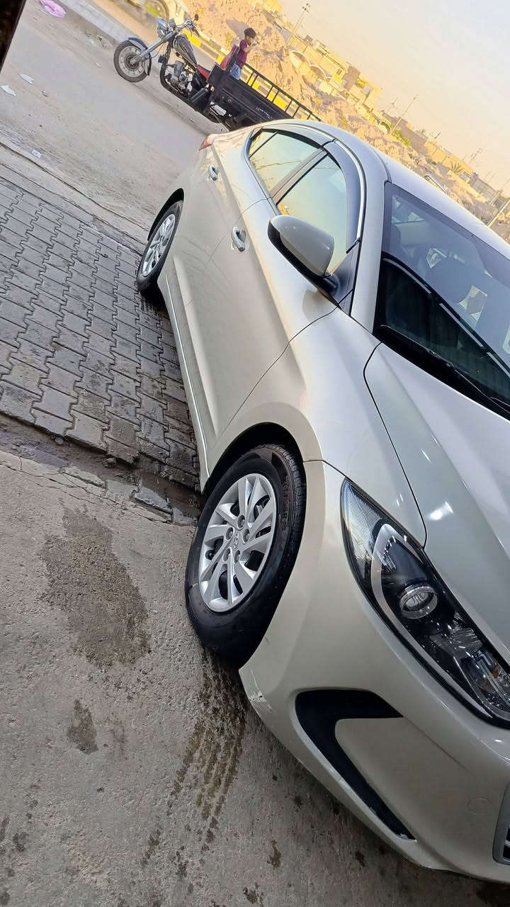 النترا 2017 امريكي مكان السياره نجف 
مواصفات  نص فول محرك 2000 دوش 

صدر وحداديه ومحرك وتايرات وباتري جدد ماصدات  مال خليجي لايت زنون العالي 

تخم بلكات وادامه كلها جديده بدون مبالغه 

السياره ماشايفه البانزين العادي امانة الله كل محسن تحكم جهتين شاشه كامره دواره اي بي اس الارضيه جلد دوشمه جديده 

حادث  امريكا صندوق الجوه الرقم وبالعراق نطخت عندي طخه خفيفه بالبنيد وصبغته هو والجاملغات ملاون  بدون اي دواخل والباقي افحص 

السعر 💵:105وبيها مجال انشاء الله 

تريد مداور تريد وكاله 

الاستفسار متواجد وتساب ***********

المكان نجف
