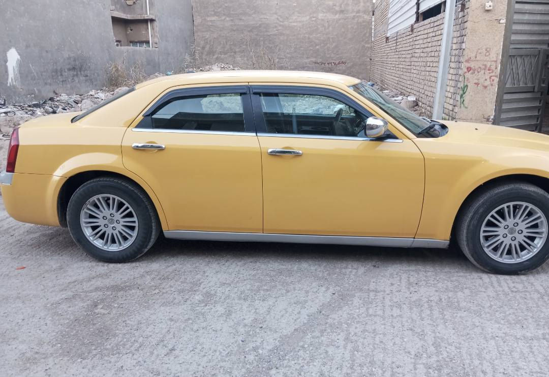 السلام عليكم 
اوباما ٢٠٠٨ سيارهوجاهزه مكينه قبل شهر شديتها  حداديه نظيفه تخم تاير جديد امصفره هيئه او غرامات  خطها كوت بغداد سياره خير من الله نقصها فقط كمبريسر 
السعر ١٠٥ او بيها مجال
او امراوس ابخصوصي اوباما جارجر
 مكانها كوت ***********
