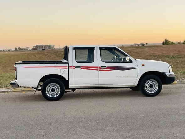 نيسان    2006  ساغ ساغ
نموونە 
ناوسور بەخاخ
گيرومةكينةو ئەکسل بەشەرت  
بی دعم بی لیدران  بی چالوو چۆل نموونە 
چوارتایەیی لۆک پێشوو دوا لۆک
بەشەرتی ئەوەی قرچیشی نەبی 
نمونة مالي دؤست هەمووگیانی لۆکە
سعري  73  وةرةقة
***********
ژم   ***********
تکایە بۆ ئالوو گۆرو قیستوو قەرز پەیوەندی مەکە هەموو شتیکیم نووسیوە بیخوینەوە ئەوجا پەیوەندی کە ئەگەر مشتەریت لەگەل ریز ما
