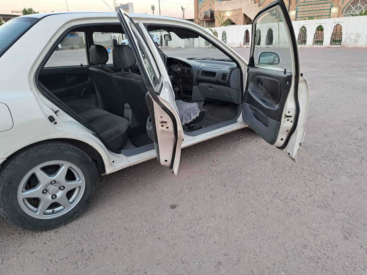 بروتون ابيض موديل ٢٠٠٤ اوتوماتك استلام شركه للبيع للمعلومات الاتصال على الرقم واتساب ***********
