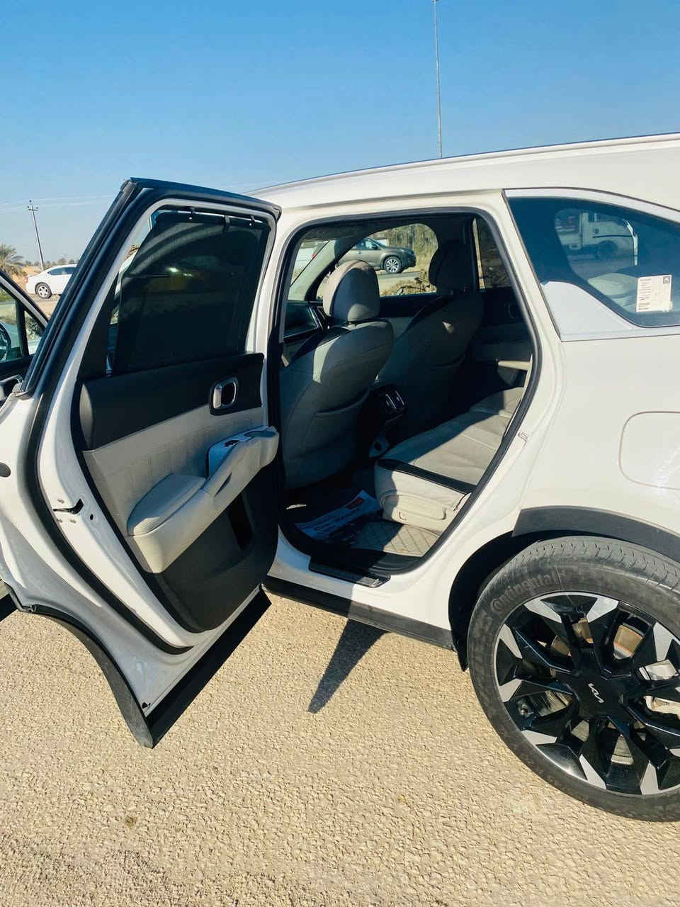 سورنتو 2024 رقم بابل ويل 20 داتاشوب رقم بابل ماشيه 36الف السعر 315 وبيه مجال للاتصال ***********
