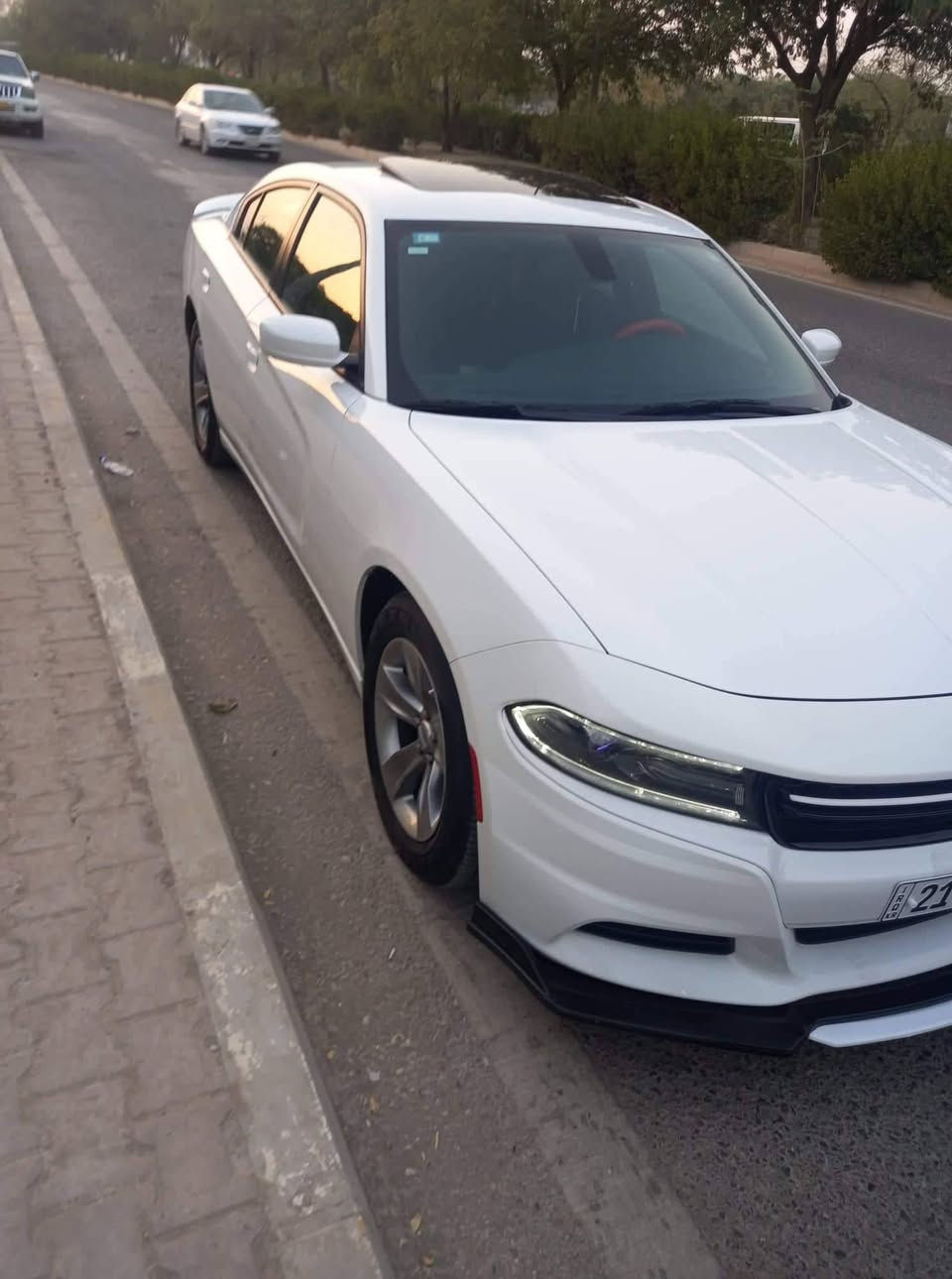 سلام عليكم لبيع 
جارجر م 2017 
سيارة خليجي اكلين
اي ستفسار هاذه رقمي *********** 
عنوان بغداد
