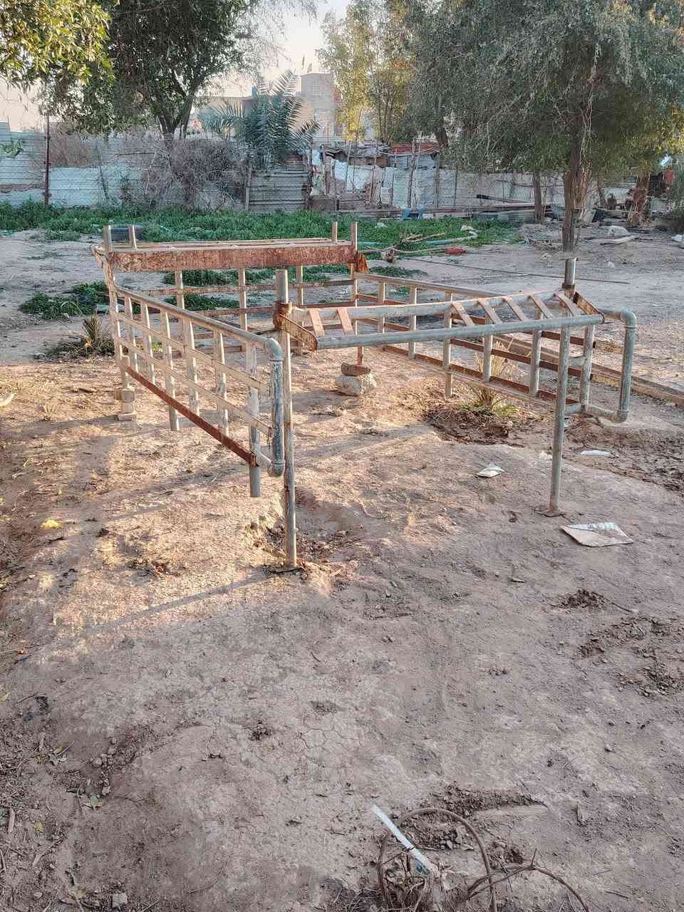 سلام عليكم شباب عندي هذاة المحجر بوري مغلون البيع سعر 250 وبي مجال مكاني بغداد ❤️💜 رقمي *********** 💕
