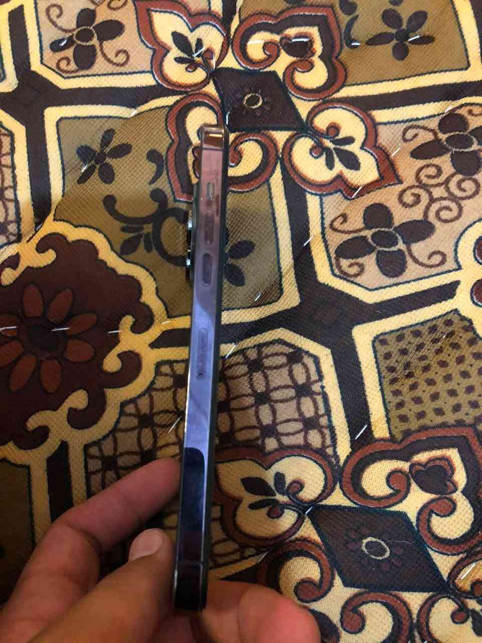 ايفون ١٤برو ماكس 
لون مميز بنفسجي 
مدل شاشه فقط نوعيه اصبيه 
بطاريه ٧٧ لامعلايه ولا مبدله 
عربي شرق اوصط AAA
ذاكره ٢٥٦
مكاني ديالى الخالص 
***********
