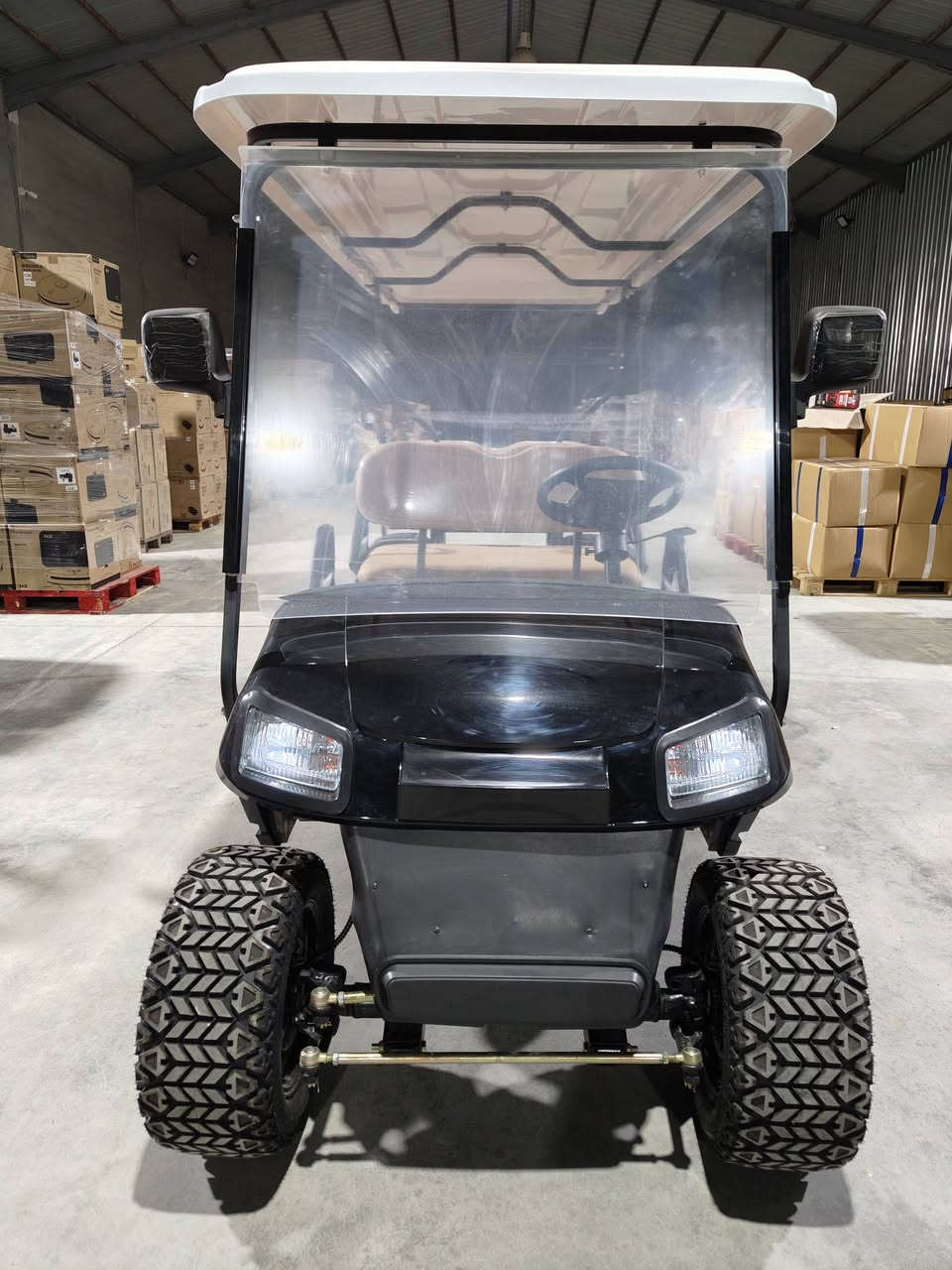 السلام عليكم 
سياره شحن استيراد اوربي جديده غير مستخدم 
تسع 6 اشخاص الي تفيده يتصل وبلخدمه ***********
