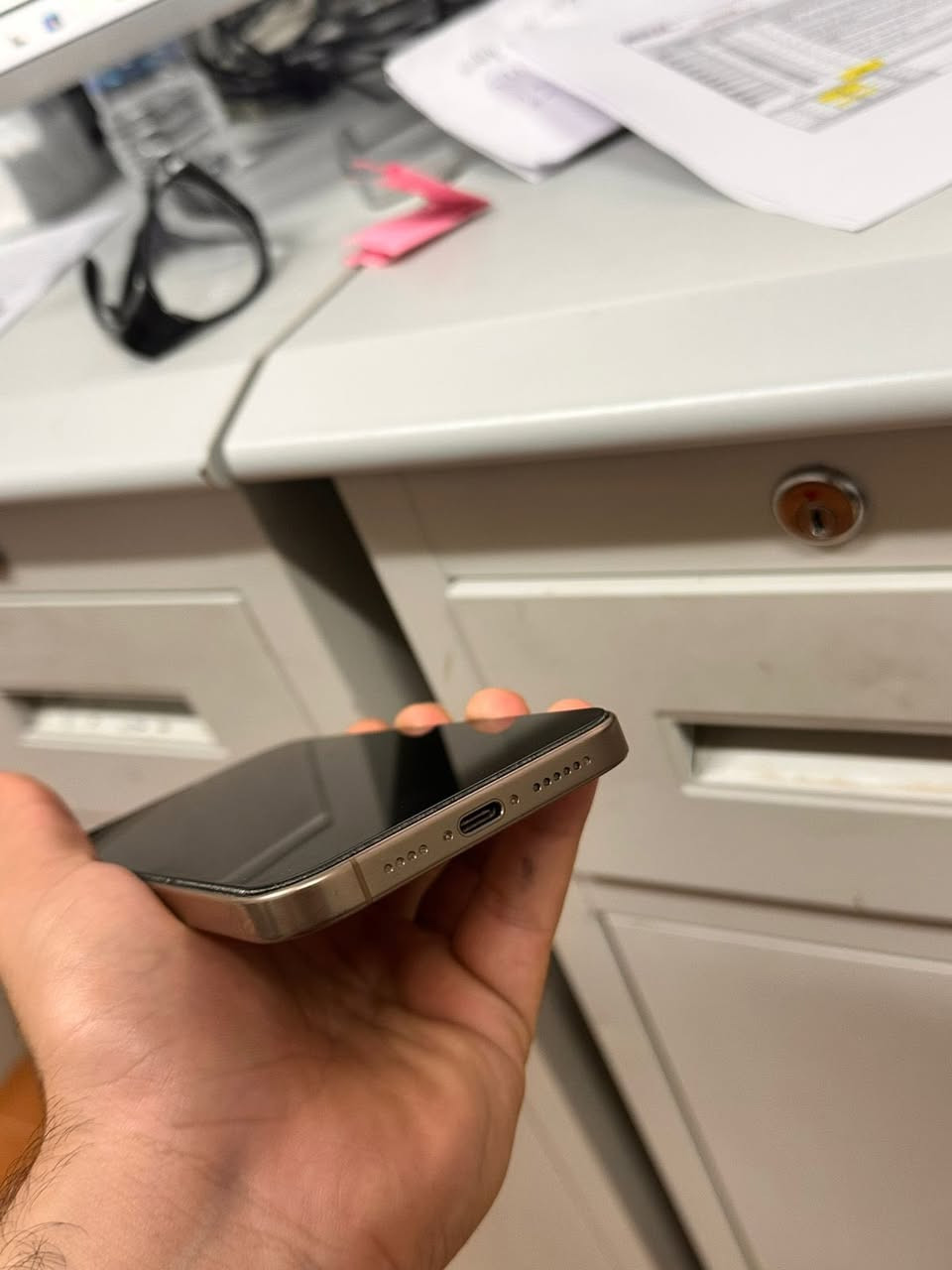 السلام عليكم ايفون 16 pro max للبيع ذاكره 256 بطاريه 93 نظيف جدا
*********** مكاني بصرة
