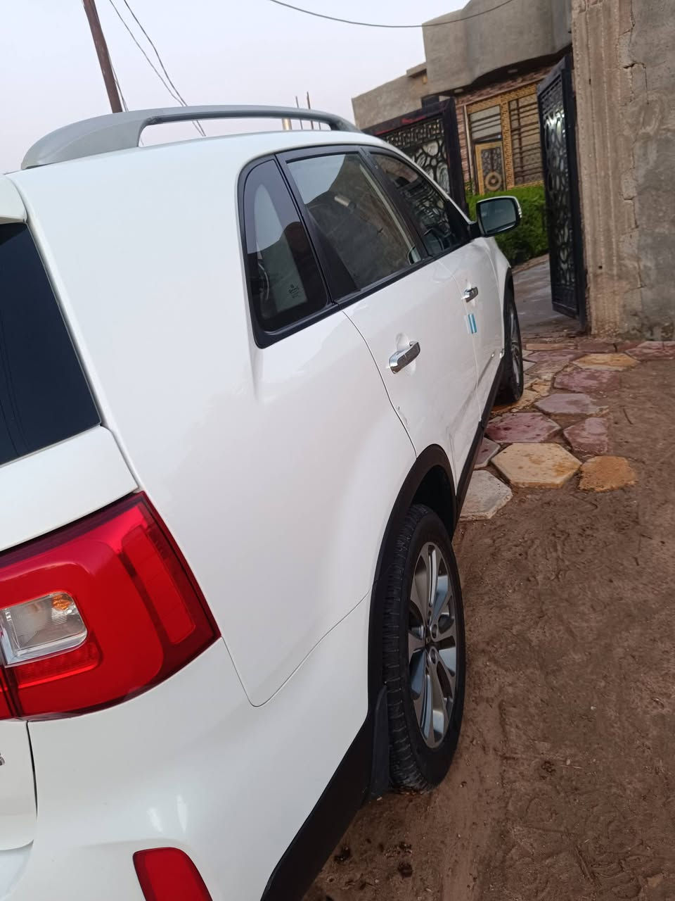 السلام عليكم 
سورنتو 14 خليجي كفاله عامه
فول مواصفات مكينه 6سلندر 
مكاني كربلاء بسمي ل2030
195
***********
