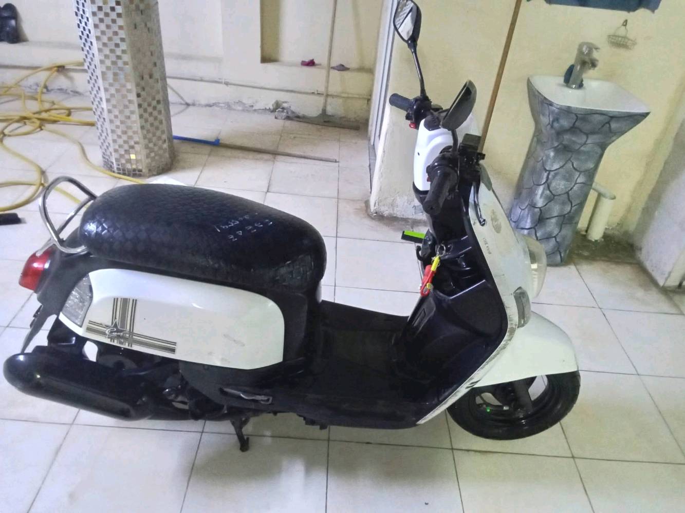 مكاني بابل وردية خارج 