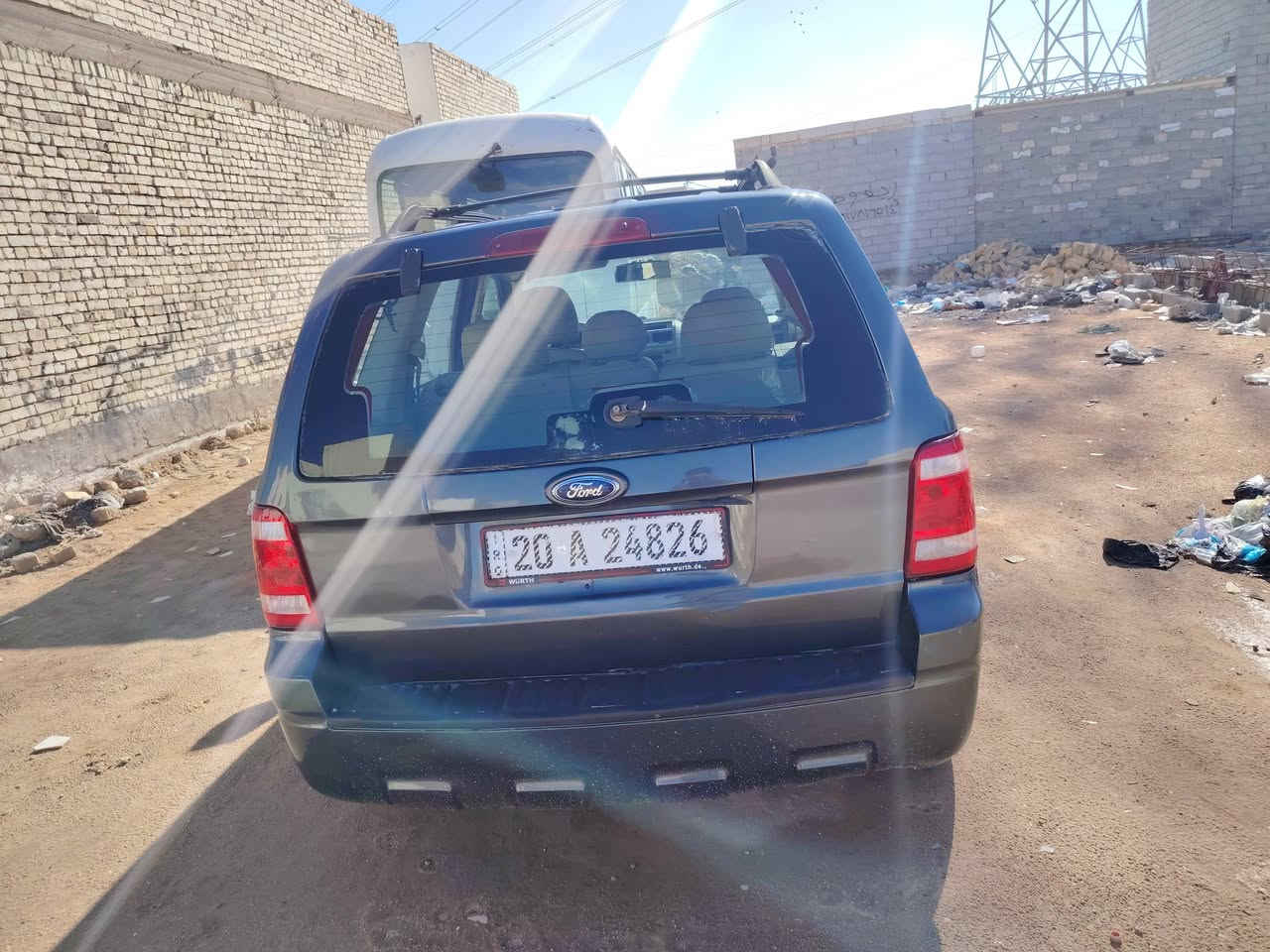 سياره للبيع فورد اسكيب موديل 2008 محرك محور كامري بيه نقص الحداديه سعر ٦٥ وبين مجال العنوان النجف حي ميسان رقم استفسار ***********
