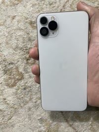 ١١ برو ماكس ذاكره ٢٥٦ تلفون مكفول جديد شرط الفحص شخطه مابي شرق اوصط سع...