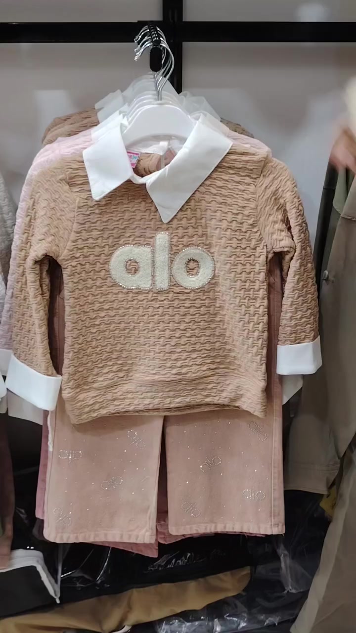 طقم بناتي✨💯
يوجد لدينا خدمة توصيل
للطلب والاستفسار مراسله الصفحه


**إذا كنت صاحب هذا الإعلان وتريد حذفه لأي سبب، رجاءا أرسل رسالة إلى الدعم الفني**