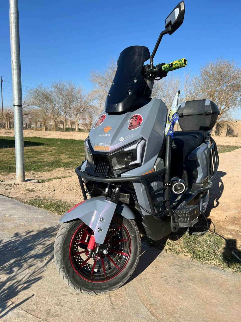 علئ بركة الله دراجه شحن الماسه
نضيفه بعدهي باكيته استخدام اقل 20 يوم 
نشرات لايت ناصي عالي 
دراجه معدله تعديل بسيط 
سرعه حقيقي 130 
شاحنه جديده بيها عداد 
السعر 1مليون مجال وبي مجال 
تواصل ***********
