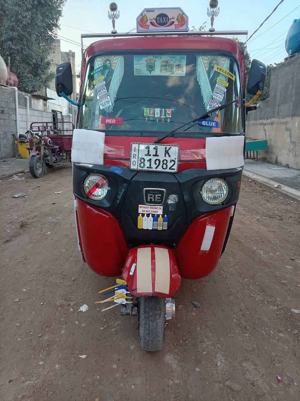 تكتك للبيع موديل 18 رقم وسنويه مكينة عشرين مصبوغة عام معمرة دوس كهربائية.ت شغالة مكينة مكفولة تنقيص وتبخير تكتك خير من الله السعر 5500 وبيه مجال بغداد مدينة الصدر شارع الداخل للاتصال *********** 👉👉
