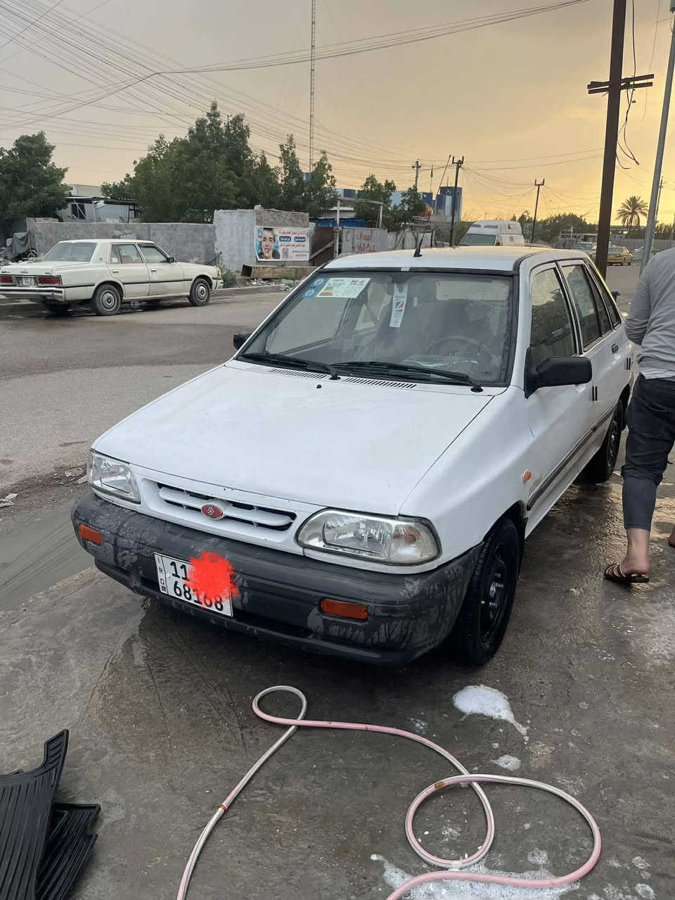 سلام عليكم سايبا بيضه خصوصي  موديل ٢٠١٠ سياره 
كير و مكينه و تبريد وشواصي مكفولات خير من الله  تخم تاير جديد صدر جديد  باسمي السياره شرط التحويل رقم حلو وهزه جديده مكان  السياره بغداد الشعب حي سومر ***********
