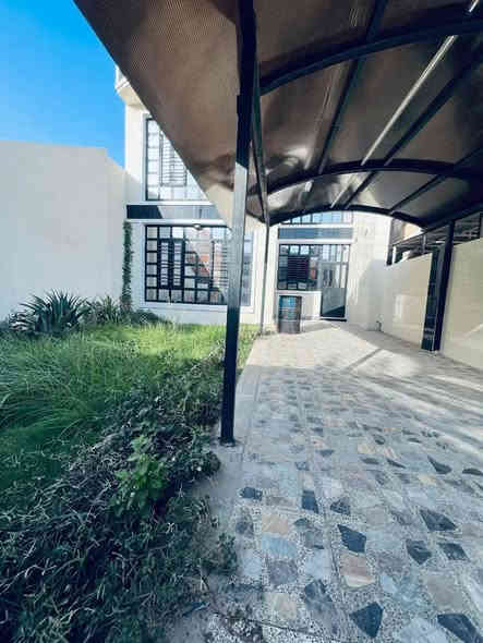 #دار للبيع
السلام عليكم دار للبيع مساحته 240 واجهة 8 متر نزال 30 متر  الدار 
طابقين كل طابق يحتوي على /
 الطابق الاول / كراج وحديقة  واستقبال وهول  وحمام ومطبخ وغرفه نوم  ومنور عدد2 
يحتوي الطابق الثاني / غرفه نوم عدد 3 مع هول وحمام 
 و سطح كبير
موقع الدار / الغزالية شارع مدير الامن مربع الطاقة موقعه كلش راقي وشارع عرضة 12 متر 
للاستفسار الاتصال بالرقم / 
***********    ابو كرم 
او زيارة مكتب الدولية في الغزالية شارع البدالة مقابل عيادة الدكتور عمر ماجد المشهداني ...
#الدولية_للعقار #الغزالية #العامرية #الخضراء #حي_الخضراء #المنصور #عقارات #منازل #بيوت_للبيع #بغداد #الكرخ #العراق #منزل #بيت_للبيع #اعلان #للبيع
