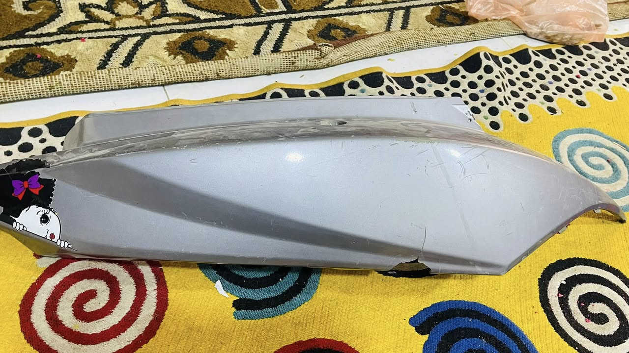 السلام عليكم 
كفرات GTR
لون فيلي (رصاصي)
بلاديه ختم 
كفرات شوي تعبانه 
للبيع السعر 100  وبيها مجال بسيط للشراي
للاستفسار :***********
واتساب : ***********
