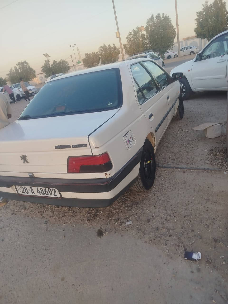 السلام عليكم....
بيجو 405 موديل 2010 رقم نجف بسمي انكليزي دولي هزه جديده سنويه جديده  مكينه كير تبريد حداديه تخم تاير مشط داينمو كله كفاله سياره مابيه لاضربه ولا صبغ ولا تبديل فقط شوف العين  كهربائيا كله شغاله لايتات ودعاميه جدد سياره جاهزه كبل للشارع رايده 35 وبيه مجال حك الجيه متواجد ع خاص

***********
