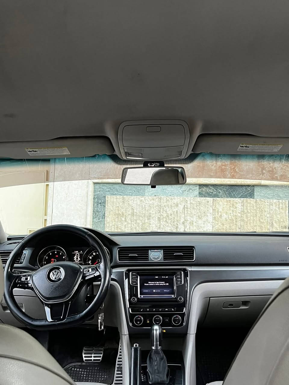 السلام عليكم 
باسات موديل ٢٠١٧ 
وارد بيها جامرلغ او باب السايق او ربع بنيد 
رقم أربيل سنويه ساقطه وعليها غرامه ٥٠٠ دولار تنزل من السعر
مكاني ديالى بعقوبة 
السعر ١٢٠ بيها مجال
***********
