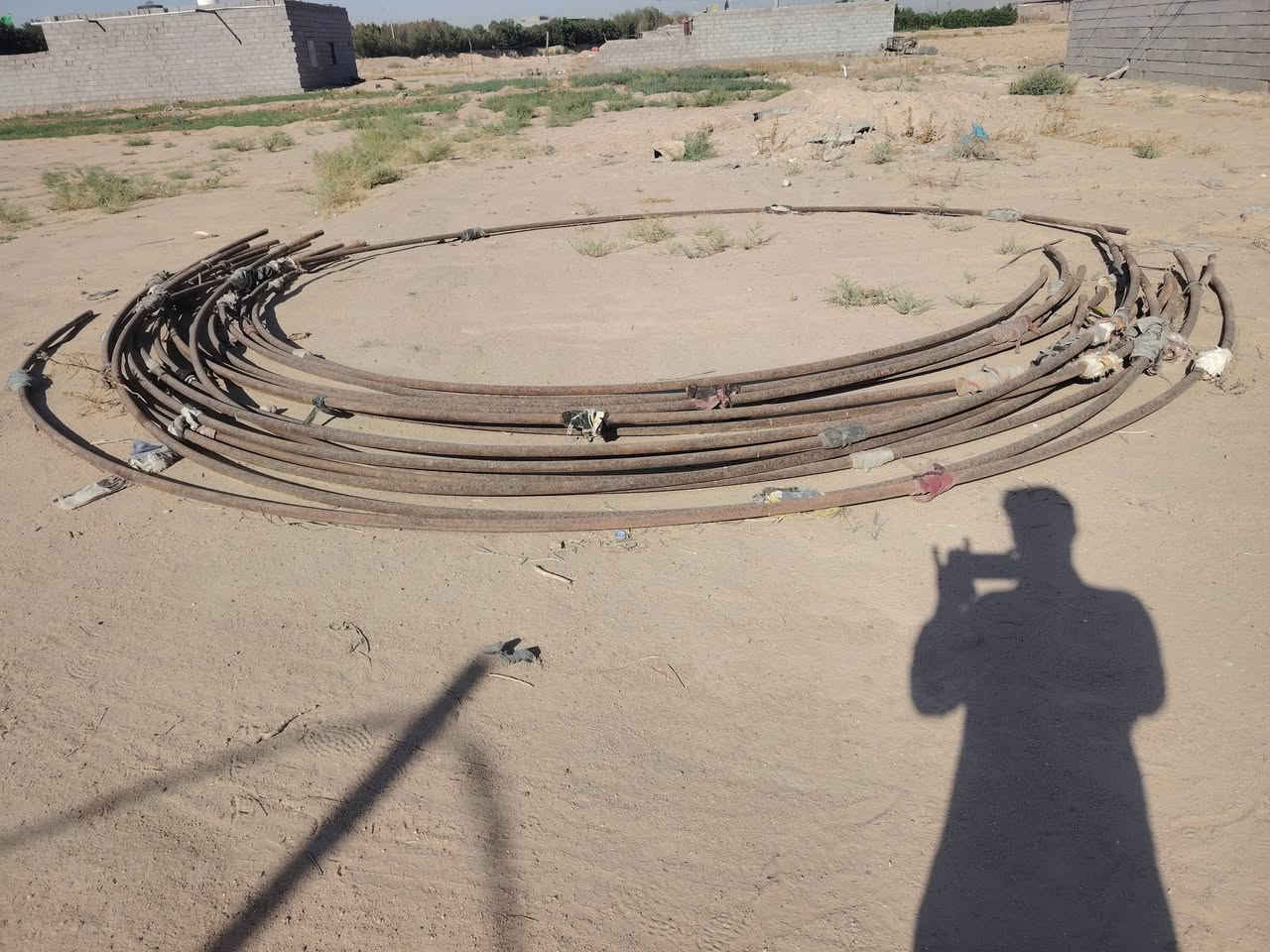 العنوان بصره لزبير  ***********
***********  بيت حديد عدد 10قطع ابو ل10

يصير مشتل ويصير جاخور مال عجول مال قنم مال دجاج 

كلشي يرهم
