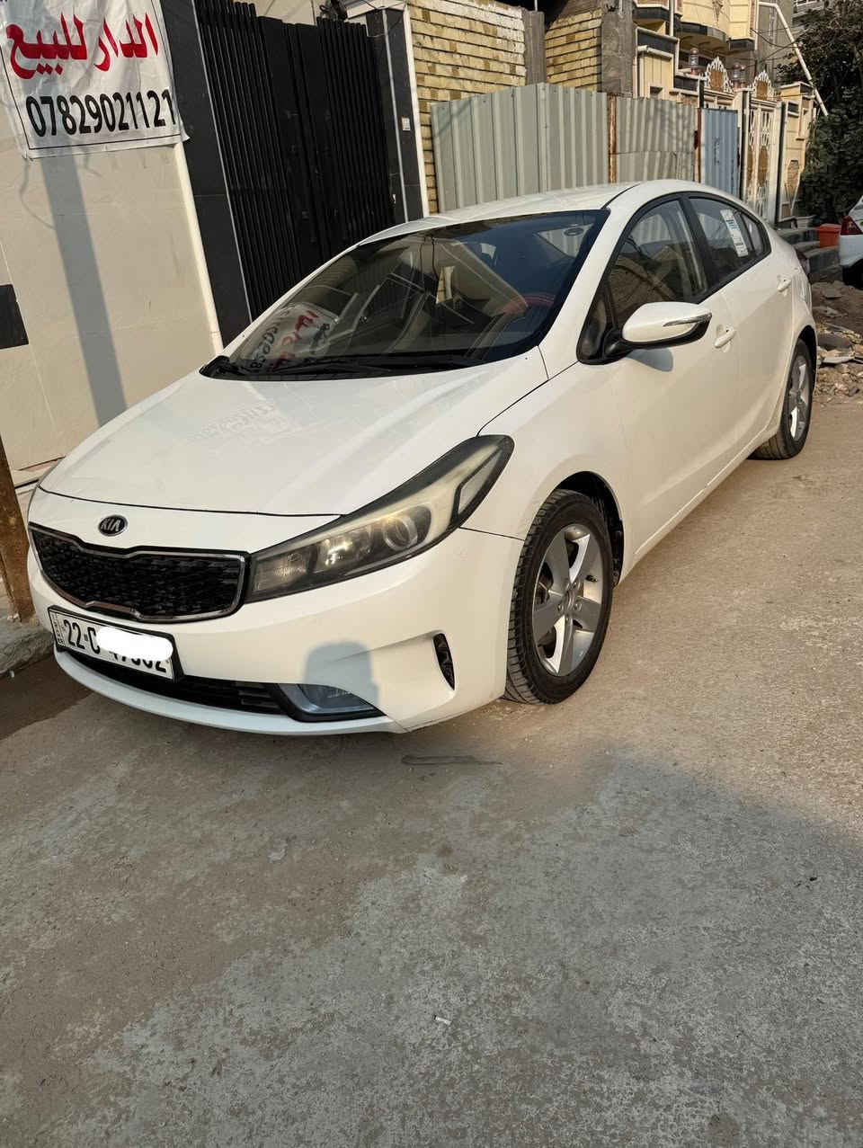 السلام عليكم 
كيا سيراتو 2017 خليجي
محرك 1600 
بيها الباب الأمامي تبديل والباب الخلفي كارت قليل كما موضح بالصور
السعر 128
*********** 
المكان النجف حي الوفاء
