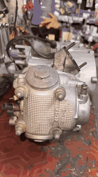 للبيع مكينه بلاديه بوليسي شغاله فول على فحص 07716420369