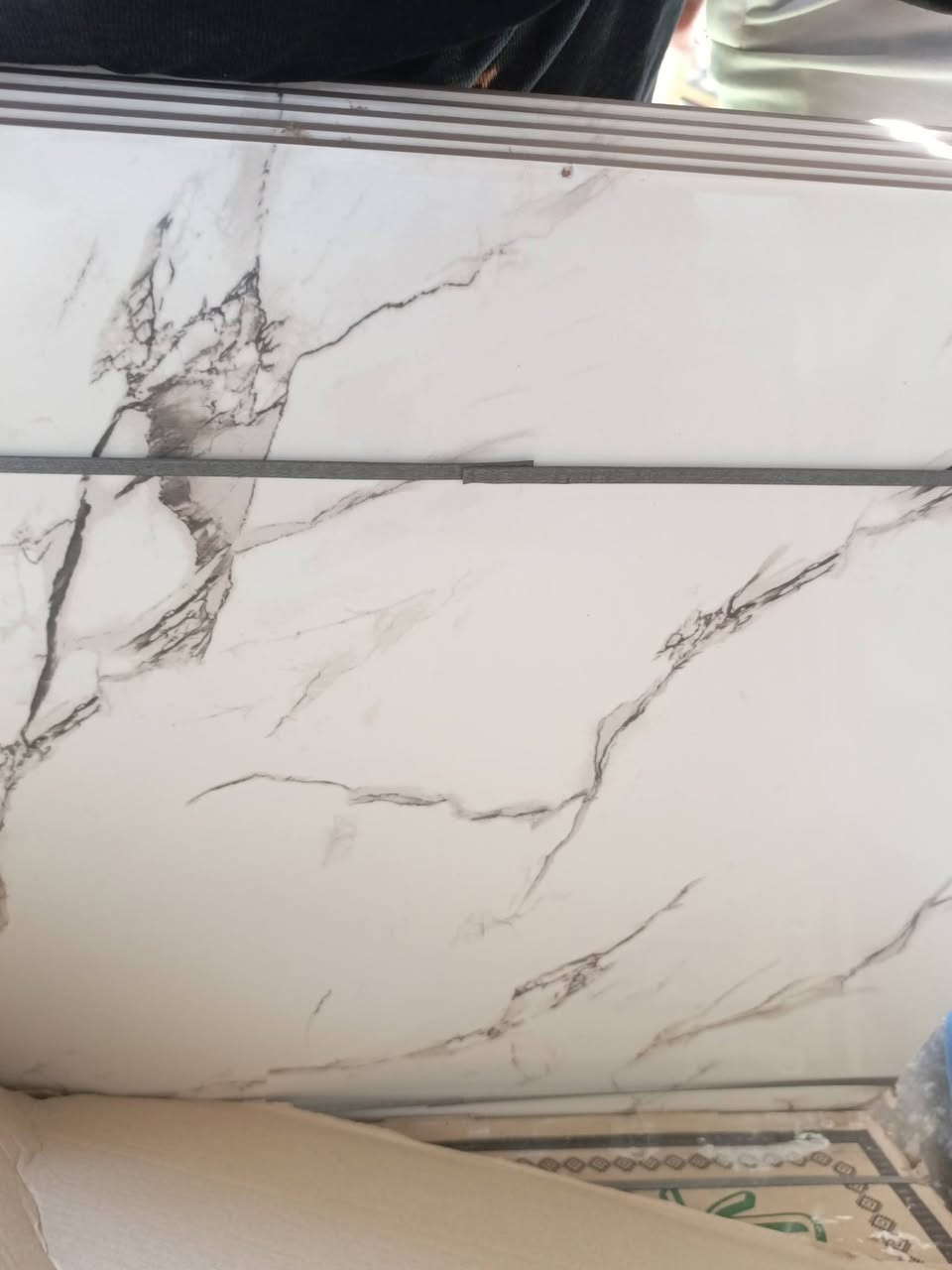 السلام عليكم عندي هذني للبيع الكيس سعر القطعه ب 5 الاف
والارضيه تقريبا 20 متر سعر المتر 6 الاف 
بيهن مجال


**إذا كنت صاحب هذا الإعلان وتريد حذفه لأي سبب، رجاءا أرسل رسالة إلى الدعم الفني**