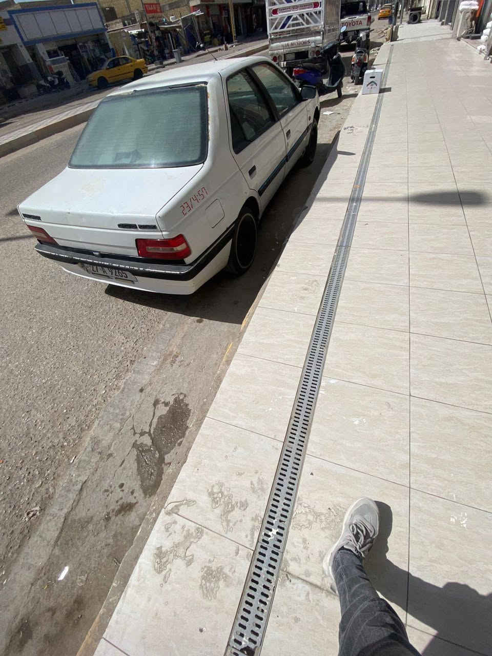 بيجو 405 جاهزه مكينه كير تخم تاير حاديه مشتريهة كلهة زائد دبلات وقفاله بيبان سنتر لوك كلهن ابجنطت السياره عليك بس اشد بيهة اخياس قليل بلدوسه رقم جديد 2030 تبريد شغال مال خبزه مكانه ناصريه مركز بيع ومراوس والسعر مال بيع 28 مجال قليل.   ***********.
