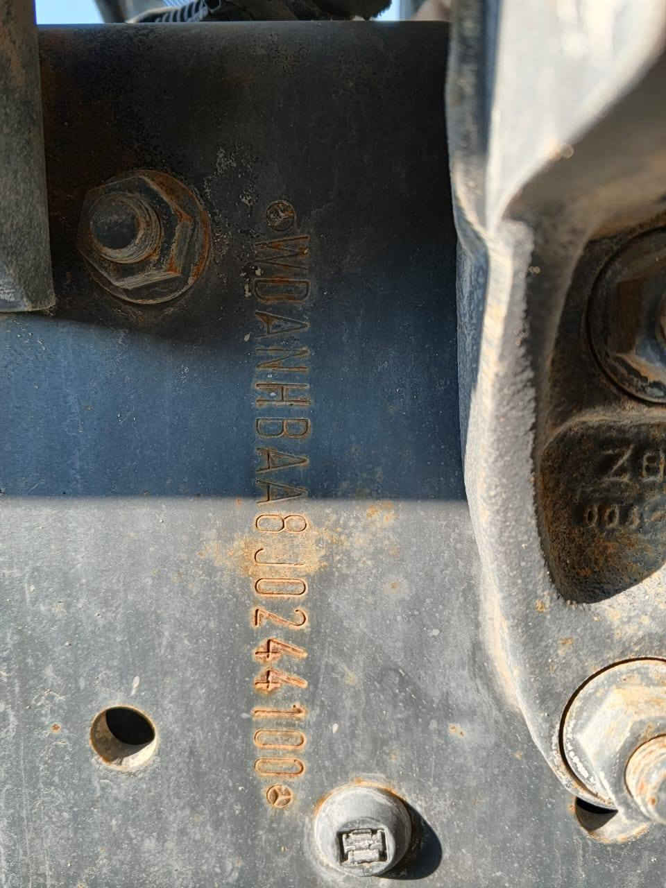 سلام عليكم 
يوجد لدينا 
بم موديل 2001
بوتس ماستر 
بم ألماني 
وارد ياباني
رقم بصرة يتسجل موديله 36متر 
دبل مضخه 
شوط طويل 
كير كهربائي 
سيارة جهاز مكفول كفاله عامه 
مع خباطه 
موديل 2018
أصل رقم بصرة
معلاية يتسجل بموديله اذا واحد يشتري بس بي صبغ شاصي اتصال على أرقام التالية ***********
***********
***********
