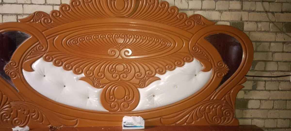 السلام عليكم غرفه للبيع مستعمله ***********
