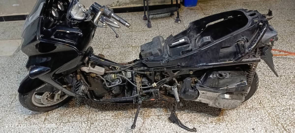السلام عليكم من رخصه الادمن
فورزه 06 اي بي اس كابريتر الفول مو عميه 
دراجه خير من الله كهربائيات مكينه كلشي كامل بس من تمشي بيها وتوصل الحماوه نص شويه تضل تخربط كلولي ولف الحماوه الحار وما عندي مصلح يعرف بيهن بمنطقتنه ولا عندي وقت اسويها لان شغلي من 9 لل 9 معروضه للبيع ‏‪***********‬‏ هذا رقمي فقط واتساب الشراي يراسلني ويدلل واذا واحد يعرف مشكلتها شنو يكلي حته اصلحها واخليها جواي احسلي
