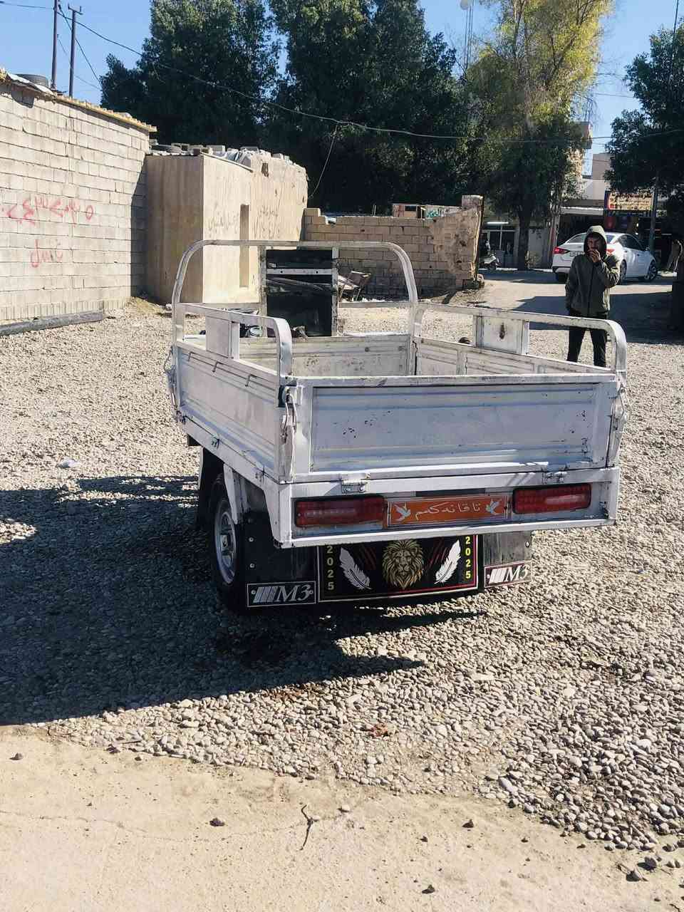 سلام عليكم ستوته للبيع موديل2020 نضيفه اوراق موجوده سايد بريك شغال كهربائيات كله شغاله دبلات امامي وبدي شغالت ناعمه بلطسه اي عيب مابي سعر 975 وبي مجال للستفسار *********** مكاني جلولاء
