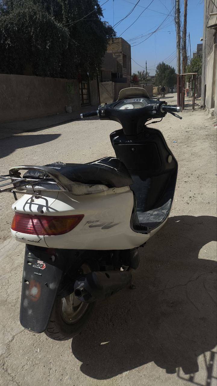 سلام عليكم
دراجه فراشه مكفولة كفاله عامه صالصنه رياضي FM صالصتها البلادي موجوده سعر 450 وبيه مجال رقمي ***********
