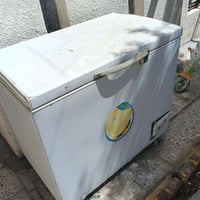 مجمدة نوع كونكورد للبيع باب أول 125 وبيها مجال هاتف07704511049