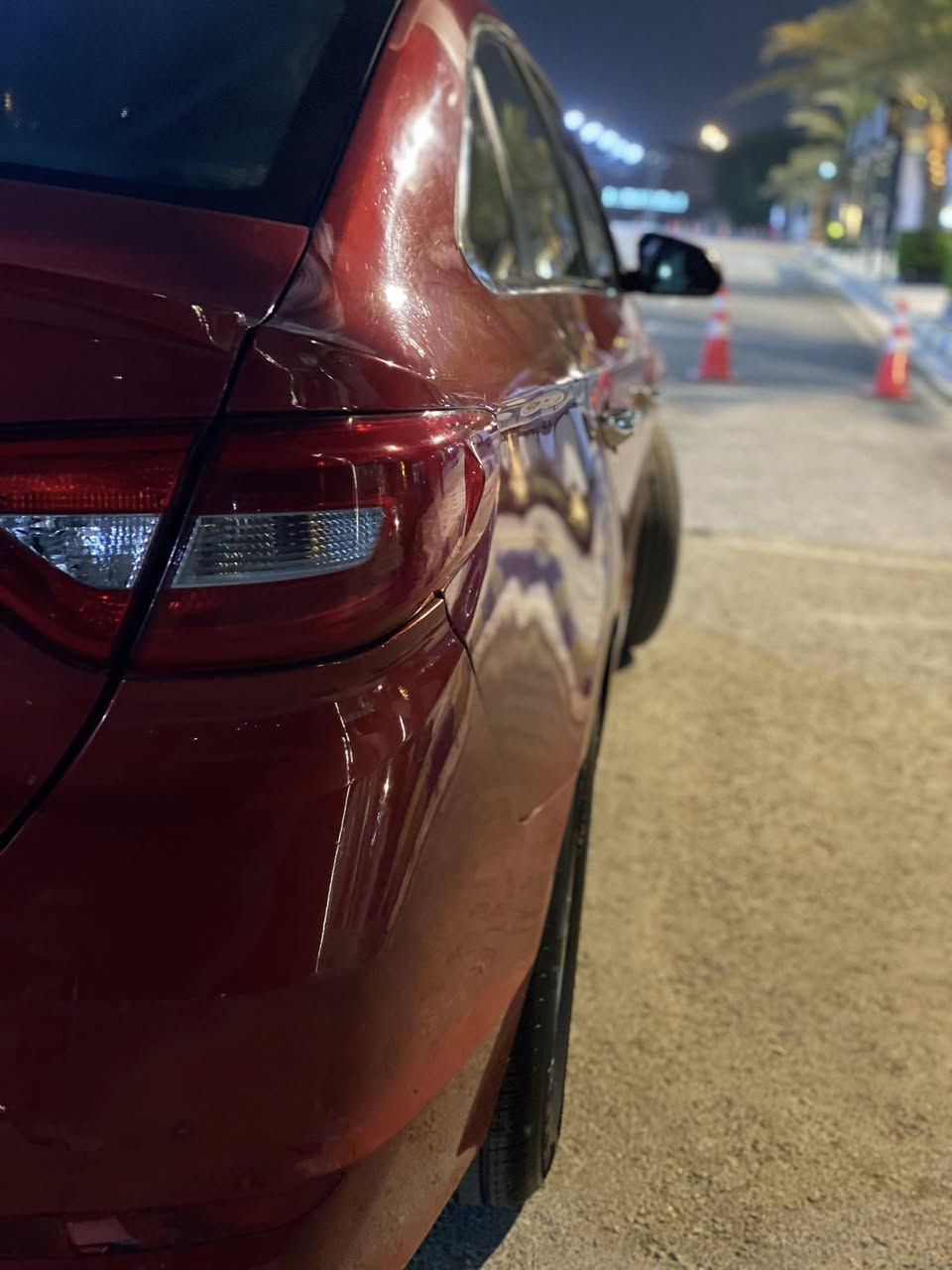 سلام عليكم سوناتا للبيع مديل17 حادث امريكا قطعتين
 سونار وصور الحادث ع خاص السعر110مكاني بالنجف ***********
