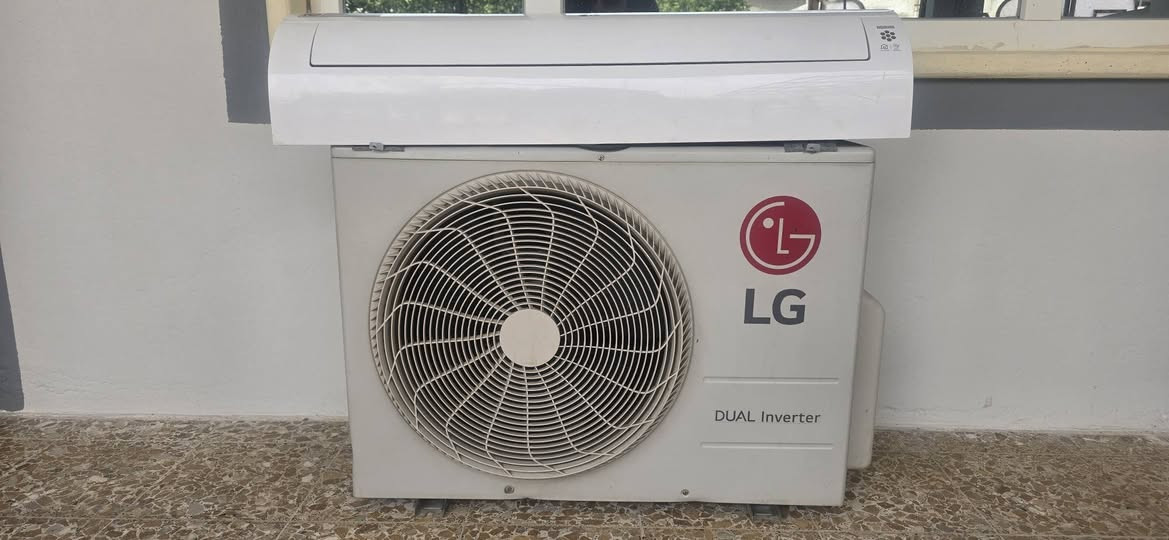 سبلت lg حجم طنين انفيرتر وضع شركة الجهاز شغال وشرط نظام تنقية الهواء لونزير تحكم امبيرية ٣ مراحل ٣ ٦ ٨ امبير صنع تايلندي سبب البيع لان اخذت واحد ثاني حجم ٣ طن شراي خابر لو ادخلي خاص وتدلل 
***********  ***********
