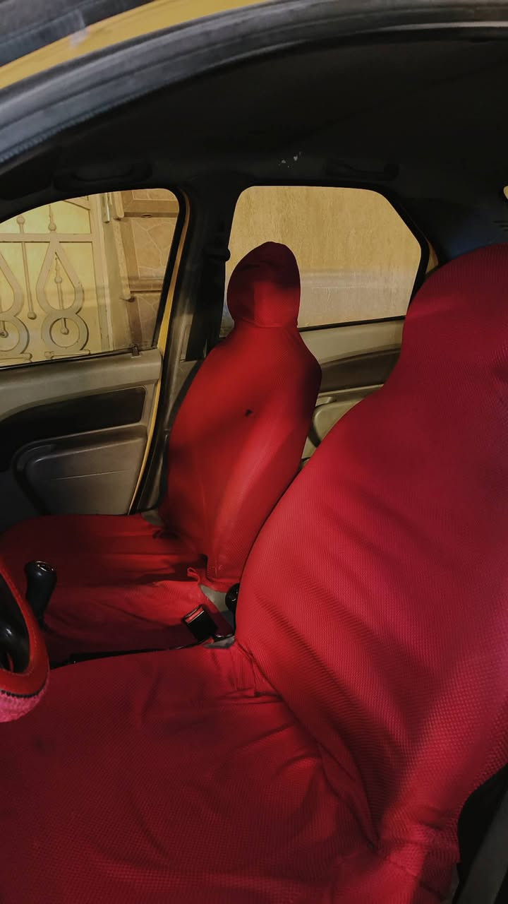 سلام عليكم سياره رينو لوكان  موديل 2014 فحل بور سياره كفاله عامه عده الهلال الخلفي انطخت وهيه واكفه ومكينه بيه لاستيك ولفات كير وكهربائيات وصدر خير من الله وكدام عينك السياره تجي اتكلب عده الي ذكرتهن اني ادفعلك  الكروه مالتك وترجع السعر 38  وبيه مجال مكاني بغداد البياع الاستفسار ***********
