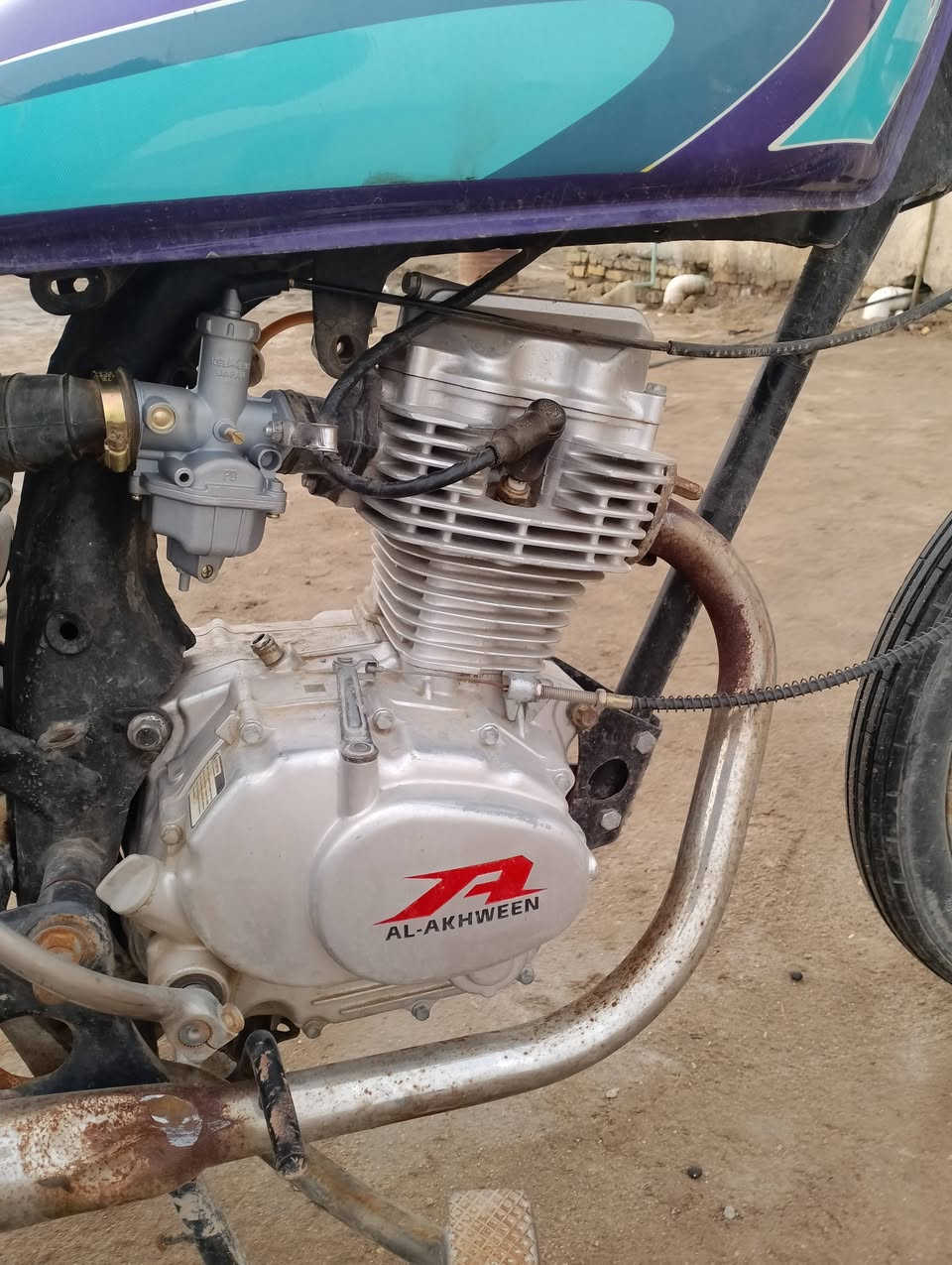 السلام عليكم دراجه رابيدو 4كير  للبيع المحرك جديد بس ولفان مفتوحه تانكي جديد كشن جديد كابريتر جديد دبلات  جديد امامي وخلفي  وسيبايه السعر 500 وبيهه مجال قليل يعني 475 قفل واذا ماتشتري لا تراسل والدراجه العلم ما مقسوله


**إذا كنت صاحب هذا الإعلان وتريد حذفه لأي سبب، رجاءا أرسل رسالة إلى الدعم الفني**