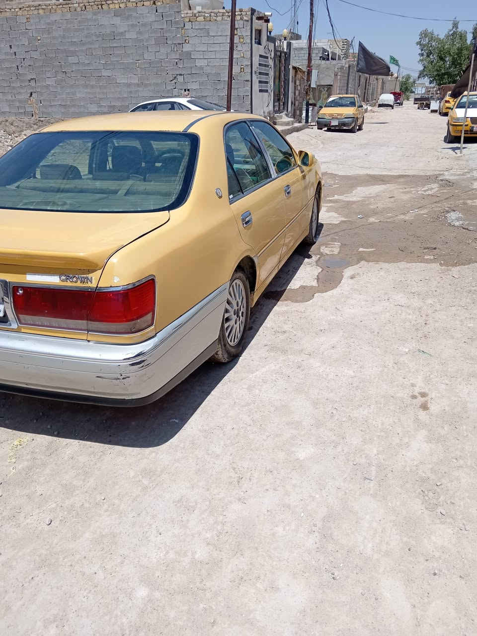 السلام عليكم سياره ملكه للبيع 2003 خط نجف بغداد مصفره هيئه المالك في النجف بيع وكاله علمآ السياره كصتين جنطه وقماره رقم ألماني صلاح الدين حداديه جديده تخم تاير   السعر 45 مكان السياره الكوفه البراكيه  ***********
