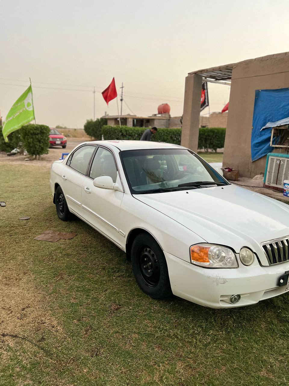 السلام عليكم 
كيا اوبتيما 2006 
 مكينة 6 اسلندر حجم 2700 جديدة حاويه ستوني  شاده رقم بغداد نافذه لغاية 2027 السعر 68 وبيها مجال للطيبين ولاستفسار الاتصال على رقم ***********
