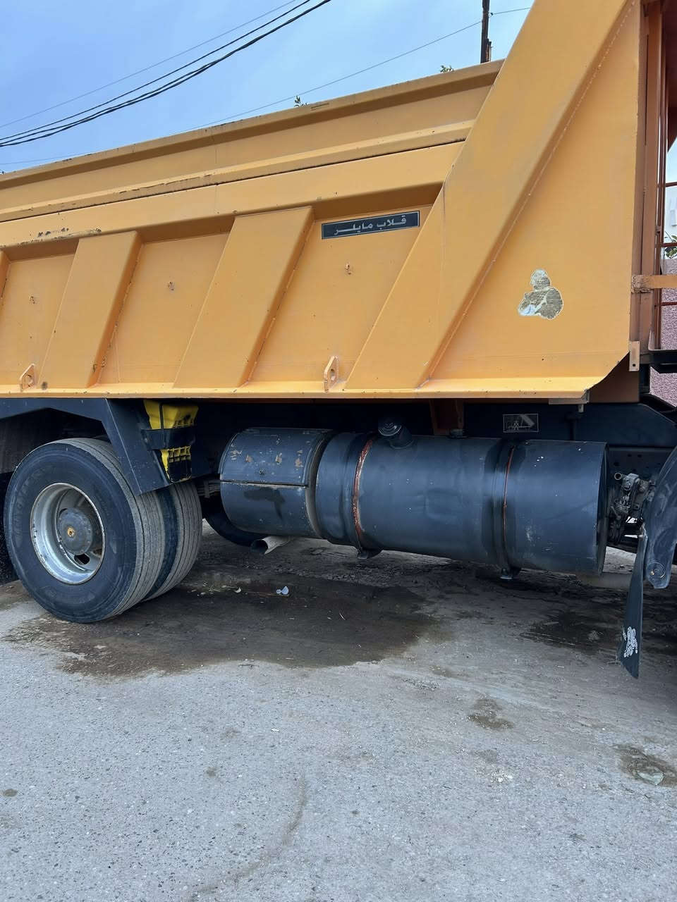 سلام عليكم تك البيع موديل 1989مكينه 6عادي كير 6شلعه اكشن نص GFفرنسيه مامحنيه  مكان السياره بغداد الاتصال ***********
***********
