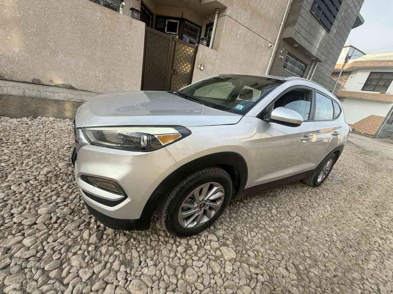 السلام عليكم
هونداي توسان
موديل 18
وارد امريكي
ماشيه98 الف حقيقي
رقم بغداد مشروع وطني
المواصفات
لد امامي خلفي
فور ويل
كامرا شاشه كبيره
كشاف 
كشن كهرباء
تتفأه بالكشنات
ويلكب 17
تحكم جهتين
مكينه 2000 ما مفتوحه
كير اي تي ما مفتوح
حادثه قطعه وحده فقط ولباقي مكفول من صبغ وضربه 
صور لحادث موجوده
تخم تاير جديد هسه شاده قبل يًومين
حداديه جديده قبل فتره مسويه
ادامه كامله 
كير مكينه جدد ما مفتوحات
السعر144 وبيه مجال 
مكاني بابل***********
