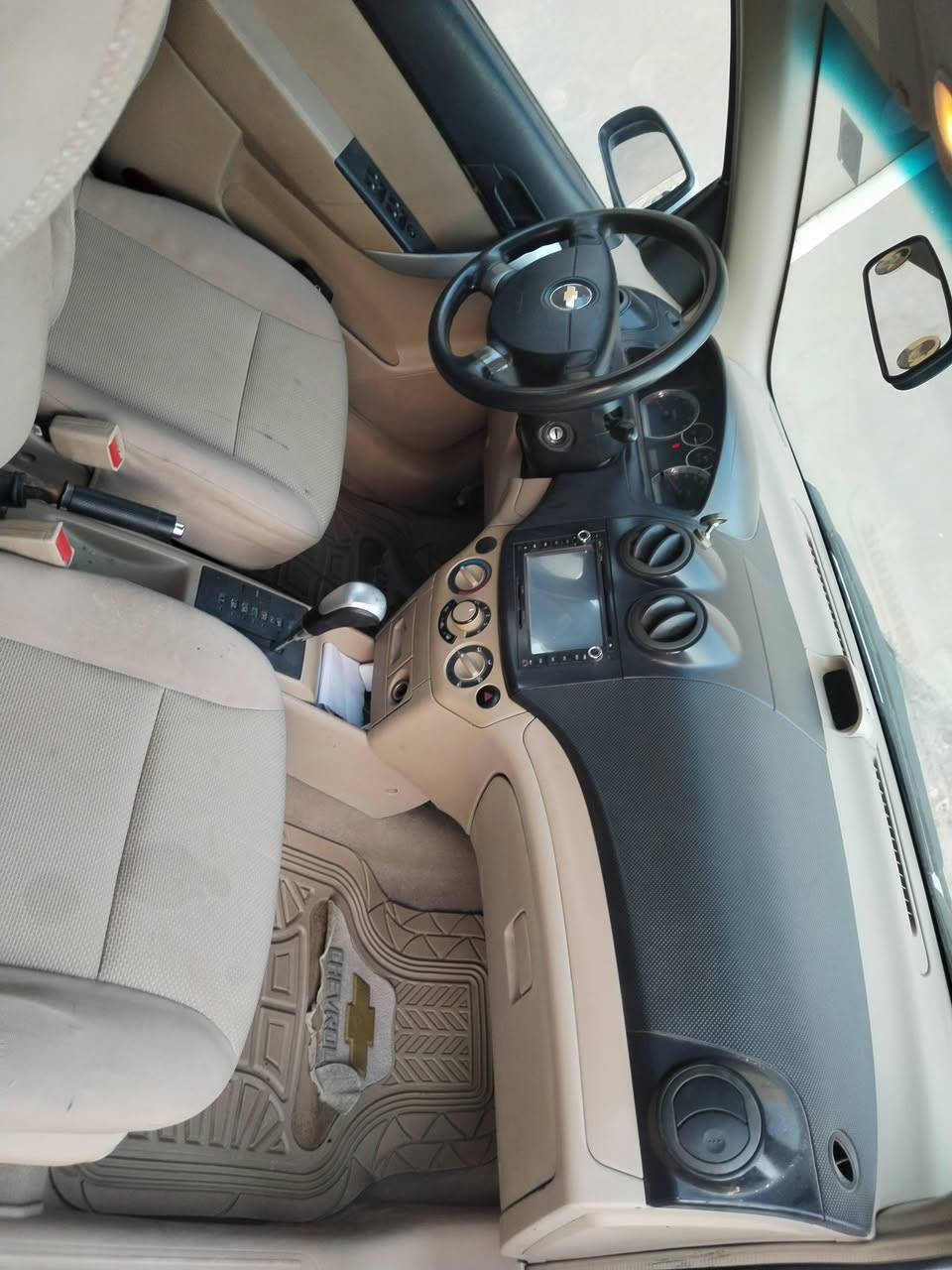 سيارة Chevrolet Aveo أفيو للبيع
موديل2011 خليجي / الشركة العامة

✅ محرك ومكينة مفتوح مو مسكر 
✅صدر جديد اصلي GM
✅ تخم تايرات جديد
✅ فيت بم جديد + واحد احتياط بالصندوق بالباكيت 
✅ تبريد شغال ممتاز 
✅ دكم وجامات كهرباء
✅ ماسحات أصلية
✅ سستم سماعات + شاشة بلوتوث
✅ سيارة مرتبة واستعمال يومي
✅ اقتصادية بالبنزين
✅ فحص كامل ما تحتاج شي
📍الموقع: بابل رقمها بغداد بأسمي 
📞 للاستفسار والمراسلة:[*********** ]

💰 السعر: 72 ورقة وبيها مجال للطيبين

