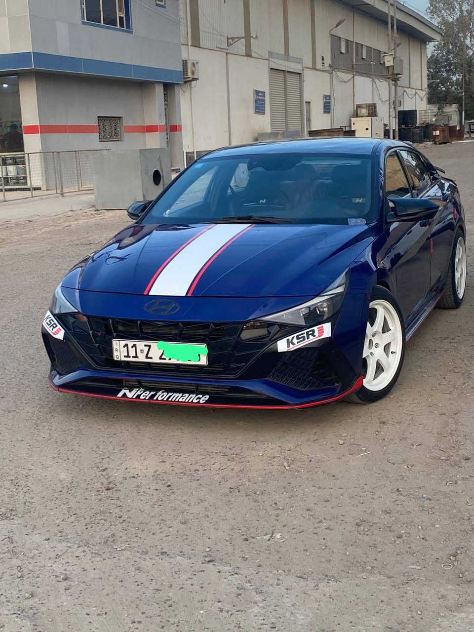 النتره موديل ٢٢ N فول مواصفات عدا الفتحه المواصفات
١-ثلث انضمه قياده 
٢-رادار + تحديد مسار +قفل سرعه 
٣-شحن لاسلكي 
٤-اكزوز رياضي +ويل رياضي+مكينه الفين تيربو 
٥-تشغيل عن بعد 
٦-الضرر سياره بيه جاملق وبنيد 
سياره باسمي تحويل ثاني يوم سعر سياره ١٤٠ وبيه مجال مكان سياره بغداد دوره رقم تليفون ***********
اذا اكو كاع بل فلوجه اراوس بس كون اب جبيل يم جسر ٣ هم يرهم
