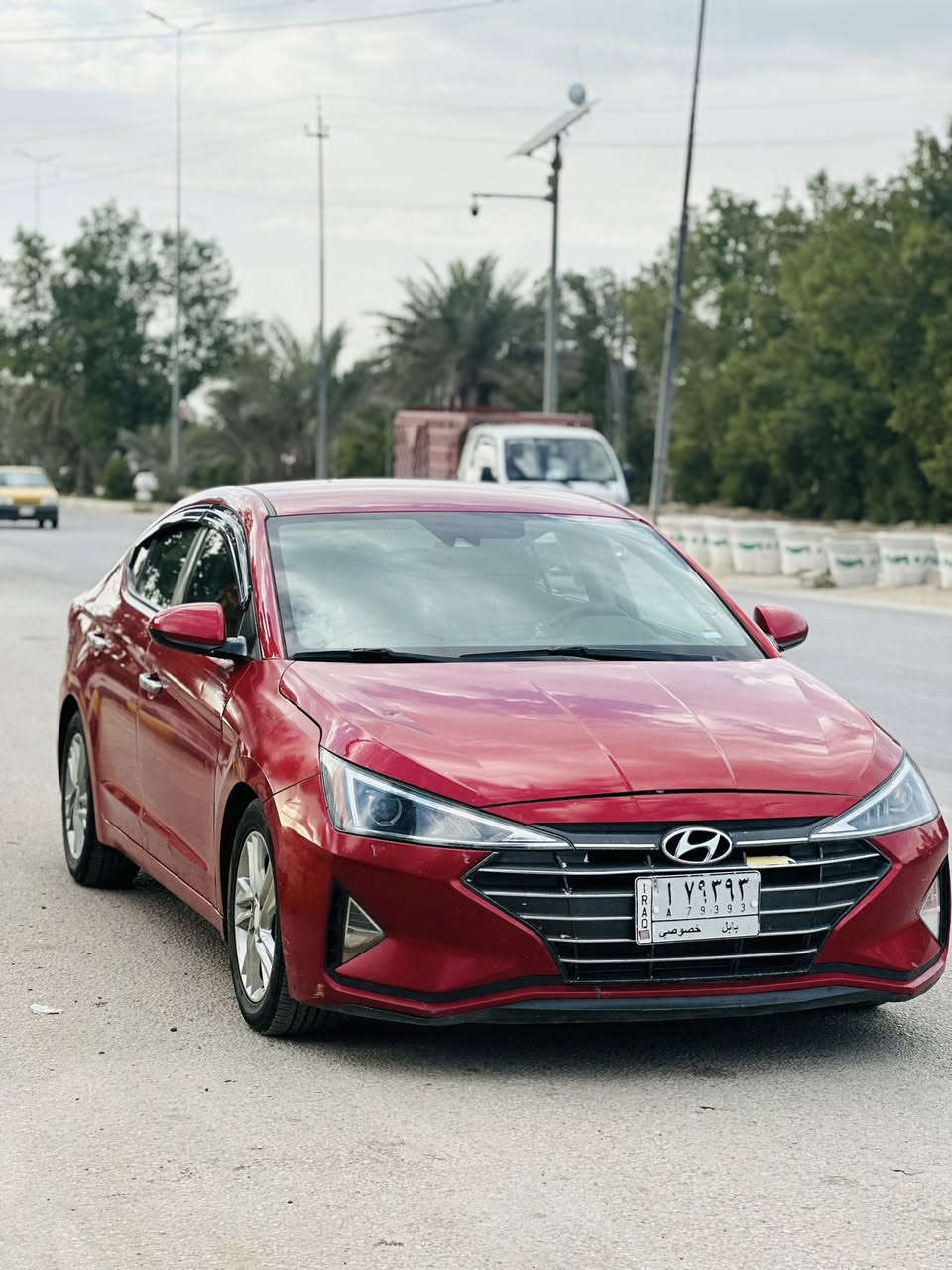 النترا 2020 وارد امريكي سياره نضيفه مابيها اي نقص كير محور AT مكينه دوش الفين حادثها سطحي جاملغ وباب ومصلحيهن نفسهن بدون دواخل بدون ايرباك سياره نص فول تحديد مسار شاشه كار بلي فول تحكم ستيرن حداديه جديدت وتايرات جدد ومابيها اي نقص السعر 135 وبيه مجال بسيط 
مكان سياره حله ابو غرق ***********
