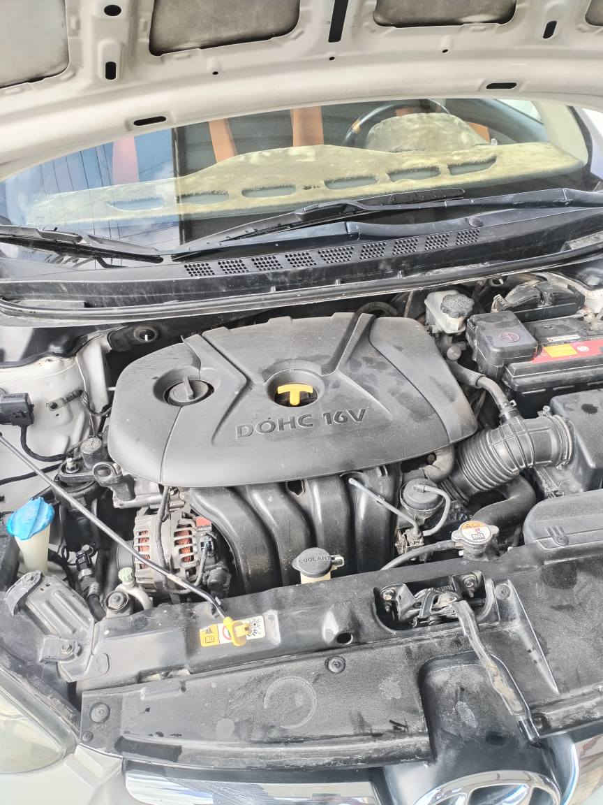 النتره مديل 2015... المواصفات... فول سويج.. 
فتحه سقف... مكينه 1800.... لد امامي... يدات نيكل... تبريد خلفي...خمه ويل كب... اشاير بالمري... اربع دسك... بيه جاملغ الايسر صبغ بلا فتح شرط... الباب الايسر ملاوب بس بلا معجون شرط... السعر 125
جاملغ الخلفي بارد قليل موضح بالصورة. الكل مكفول.. الاتصال *********** النجف, العراق
